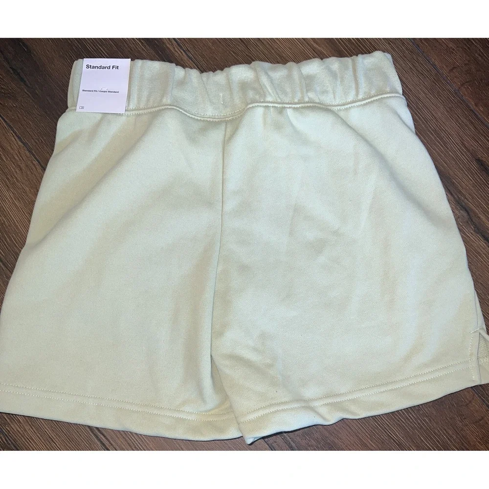 NIKE Olive Aura SPORTSWEAR CLUB FRENCH TERRY FLEECE SHORTS‎ BIG KIDS/GIRLS L NEW